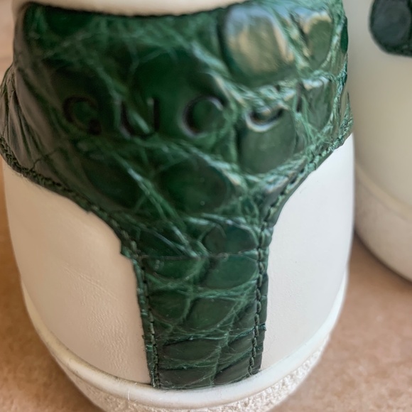 Mint condition Gucci sneakers - Picture 3 of 13